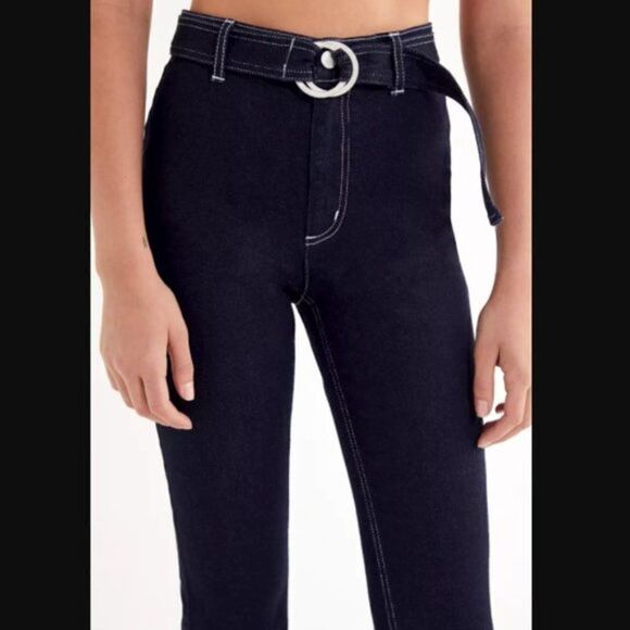 BDG Urban Outfitters High Rise Crop Kick Flare Belted Jeans Size 29 - Picture 9 of 10